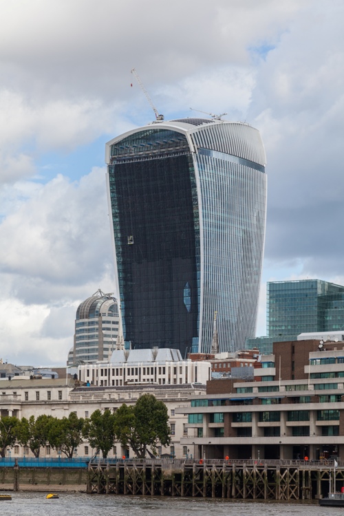 photo of Walkie Talkie building, London, UK